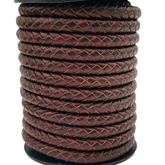ShapesbyX-6 mm rundes, gefaltetes Lederband für die Herstellung von geflochtenen Armbändern. Bolo-Schnur aus rotbraunem Leder im Used-Look