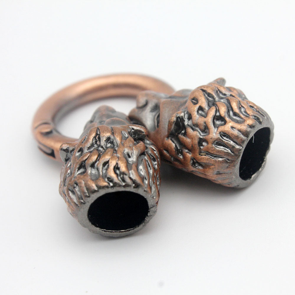 Wolf Clasp, Two Wolves Heads Biting A Ring, Antique Copper, 9mm Hole